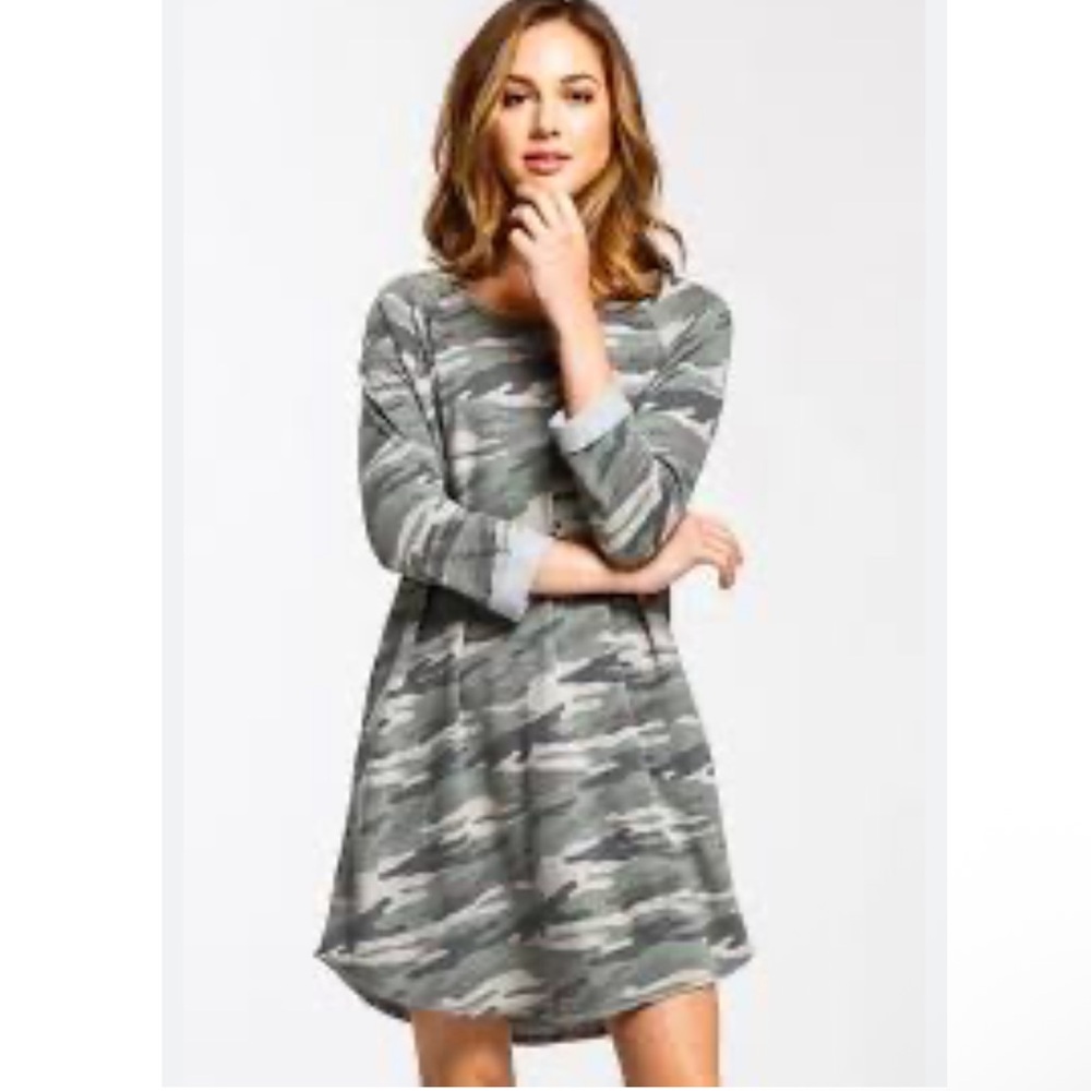 Cherish camo 3/4 rolled sleeve dress